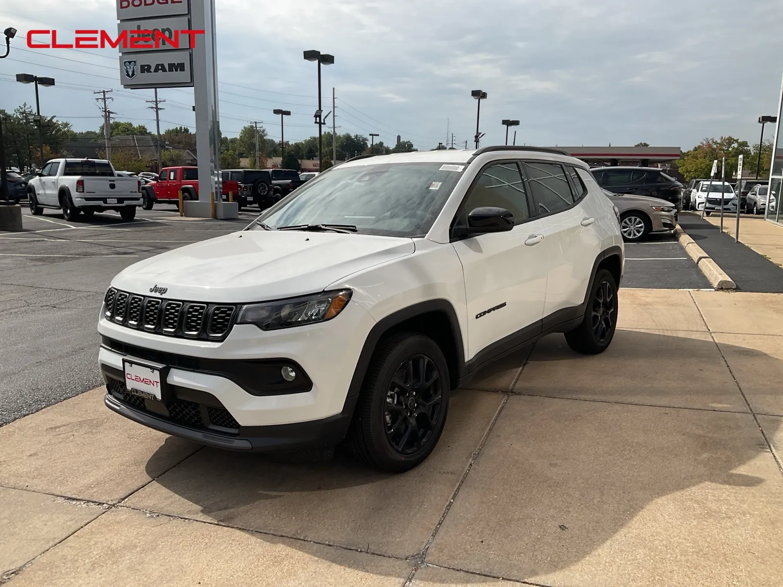 White 2026 Jeep Compass Latitude for sale in Florissant, MO