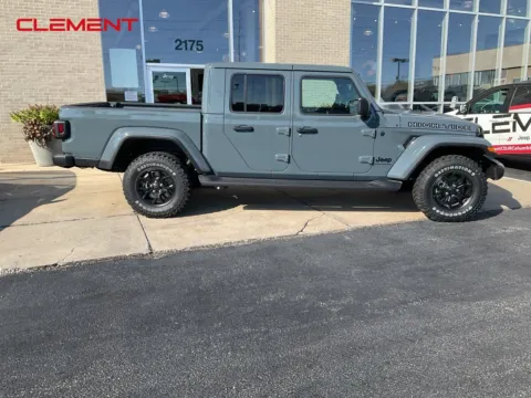 More photos of 2025 Jeep Gladiator High Tide at Clement Chrysler Dodge Jeep Ram Florissant, MO