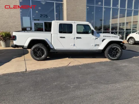 More photos of 2025 Jeep Gladiator High Tide at Clement Chrysler Dodge Jeep Ram Florissant, MO