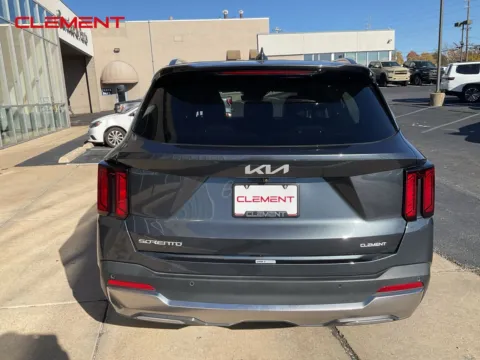 More photos of 2024 Kia Sorento S at Clement Chrysler Dodge Jeep Ram Florissant, MO