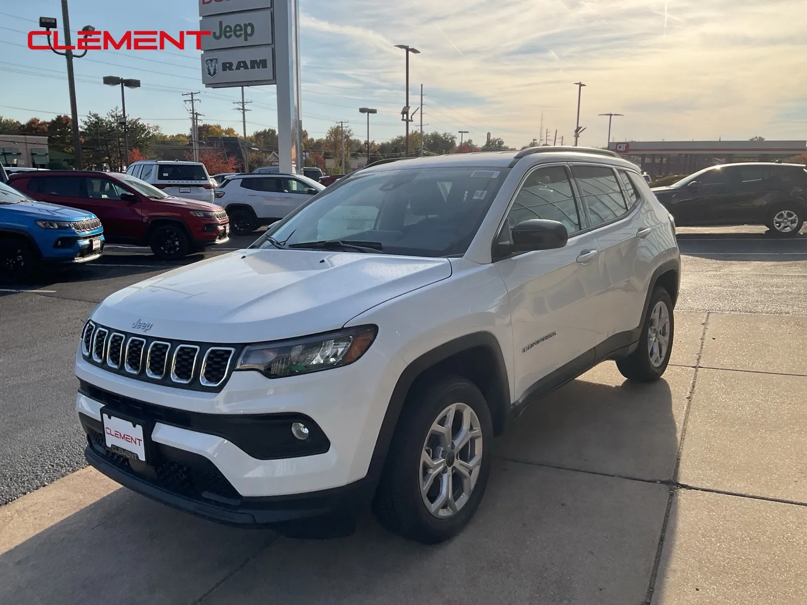 White 2026 Jeep Compass Latitude for sale in Florissant, MO