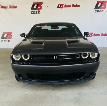 More photos of 2018 Dodge Challenger SXT at D3 West Memphis, AR