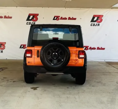 More photos of 2025 Jeep Wrangler Sport at D3 West Memphis, AR