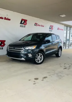 Photos of 2019 Ford Escape SE for sale in West Memphis, AR at D3 West Memphis