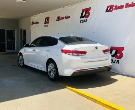 More photos of 2018 Kia Optima EX at D3 West Memphis, AR