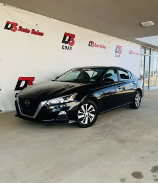 Photos of 2021 Nissan Altima 2.5 S for sale in West Memphis, AR at D3 West Memphis