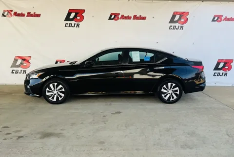 Another view of 2021 Nissan Altima 2.5 S for sale in West Memphis, AR at D3 West Memphis