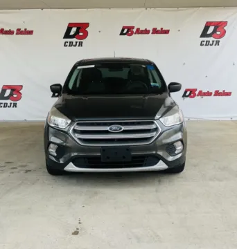 More photos of 2017 Ford Escape SE at D3 West Memphis, AR