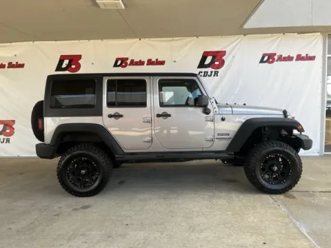 More photos of 2016 Jeep Wrangler Unlimited Sport at D3 West Memphis, AR