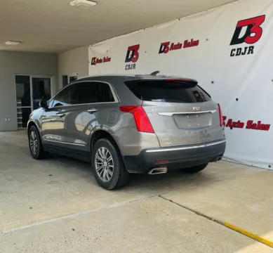 More photos of 2017 Cadillac XT5 Luxury at D3 West Memphis, AR