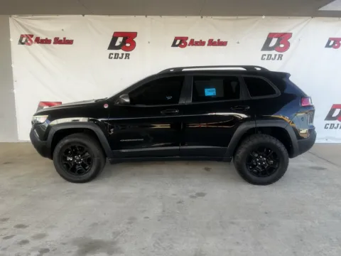 Another view of 2019 Jeep Cherokee Trailhawk for sale in West Memphis, AR at D3 West Memphis