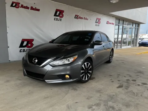 Photos of 2017 Nissan Altima 2.5 SL for sale in West Memphis, AR at D3 West Memphis