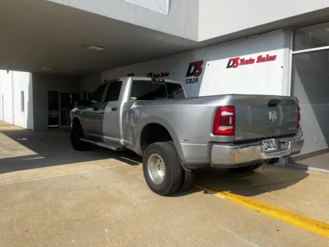 More photos of 2024 Ram 3500 Tradesman at D3 West Memphis, AR
