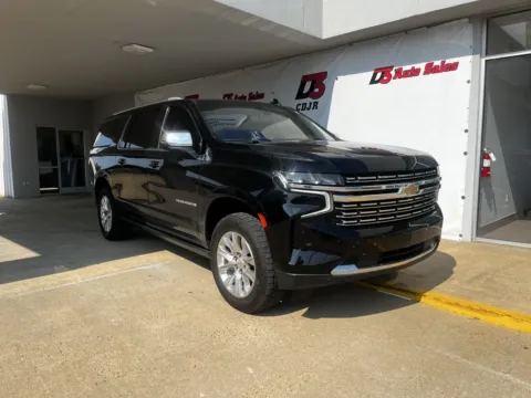 More photos of 2022 Chevrolet Suburban Premier at D3 West Memphis, AR