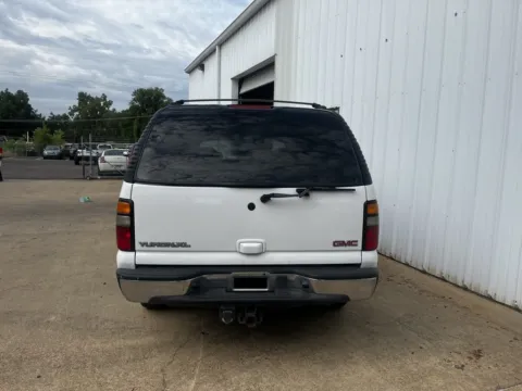 More photos of 2004 GMC Yukon XL SLT 1500 at D3 West Memphis, AR