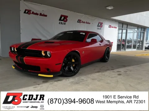 Red 2017 Dodge Challenger R/T for sale in West Memphis, AR