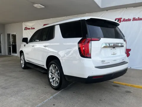 More photos of 2023 GMC Yukon SLT at D3 West Memphis, AR