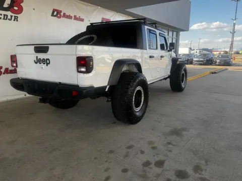 More photos of 2020 Jeep Gladiator Sport at D3 West Memphis, AR