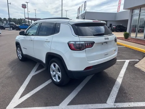More photos of 2021 Jeep Compass Latitude at D3 West Memphis, AR