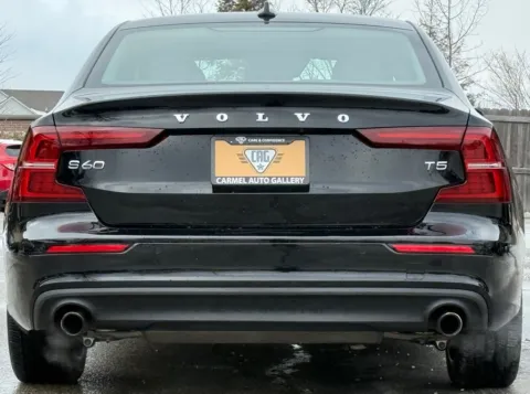 More photos of 2020 Volvo S60 T5 Momentum at Carmel Auto Gallery, IN