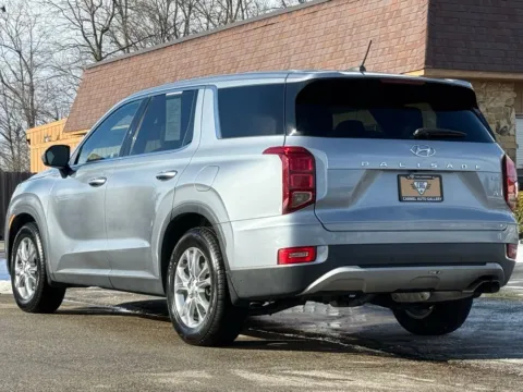 Another view of 2020 Hyundai Palisade SE for sale in Carmel, IN at Carmel Auto Gallery