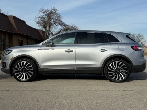 Photos of 2020 Lincoln Nautilus Black Label for sale in Carmel, IN at Carmel Auto Gallery