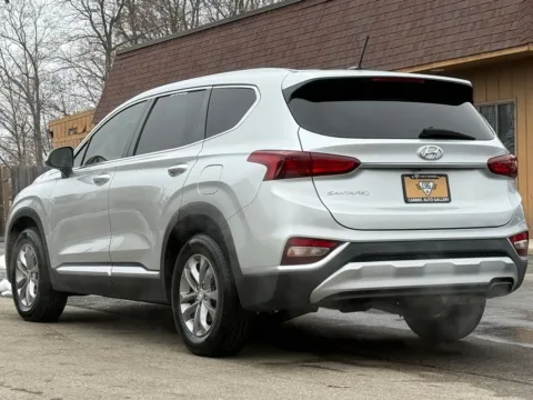 More photos of 2019 Hyundai Santa Fe SE at Carmel Auto Gallery, IN