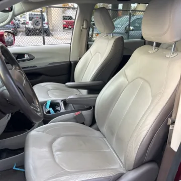 Photos of 2019 Chrysler Pacifica Touring L for sale in Carmel, IN at Carmel Auto Gallery
