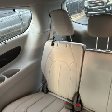 More photos of 2019 Chrysler Pacifica Touring L at Carmel Auto Gallery, IN