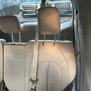 More photos of 2019 Chrysler Pacifica Touring L at Carmel Auto Gallery, IN