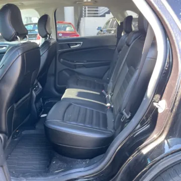 More photos of 2019 Ford Edge SEL at Carmel Auto Gallery, IN