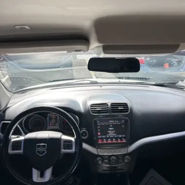 More photos of 2019 Dodge Journey SE at Carmel Auto Gallery, IN