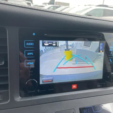 More photos of 2017 Toyota Sienna Limited at Carmel Auto Gallery, IN