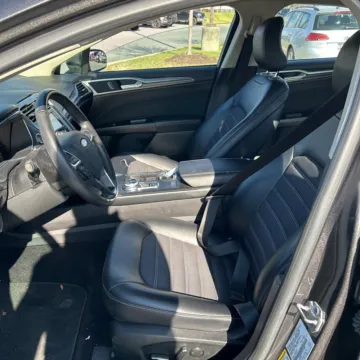 Photos of 2017 Ford Fusion SE for sale in Carmel, IN at Carmel Auto Gallery