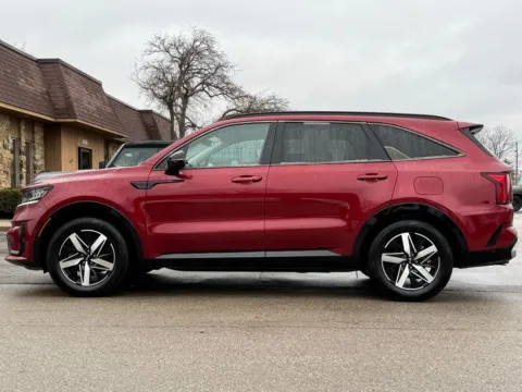 Photos of 2021 Kia Sorento S for sale in Carmel, IN at Carmel Auto Gallery