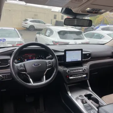 More photos of 2020 Ford Explorer Limited at Carmel Auto Gallery, IN