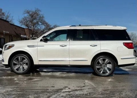 Photos of 2019 Lincoln Navigator Reserve for sale in Carmel, IN at Carmel Auto Gallery