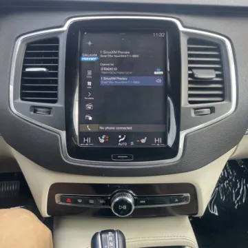 More photos of 2019 Volvo XC90 T6 Momentum at Carmel Auto Gallery, IN