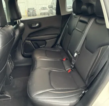 More photos of 2018 Jeep Compass Latitude at Carmel Auto Gallery, IN