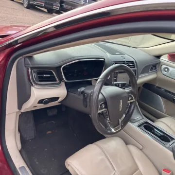 More photos of 2017 Lincoln Continental Reserve at Carmel Auto Gallery, IN