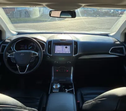 More photos of 2019 Ford Edge SEL at Carmel Auto Gallery, IN
