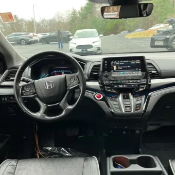 Another view of 2022 Honda Odyssey Elite for sale in Carmel, IN at Carmel Auto Gallery