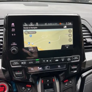 More photos of 2022 Honda Odyssey Elite at Carmel Auto Gallery, IN