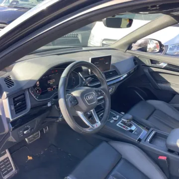 More photos of 2020 Audi Q5 Premium Plus at Carmel Auto Gallery, IN
