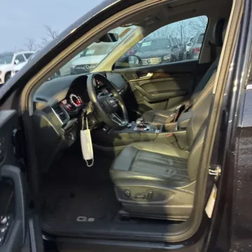 Another view of 2019 Audi Q5 2.0T Premium for sale in Carmel, IN at Carmel Auto Gallery