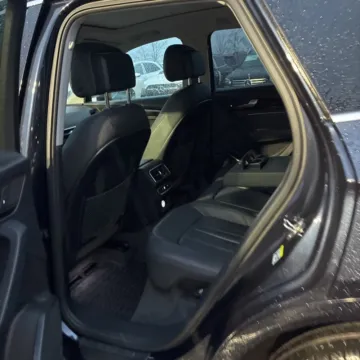 More photos of 2019 Audi Q5 2.0T Premium at Carmel Auto Gallery, IN