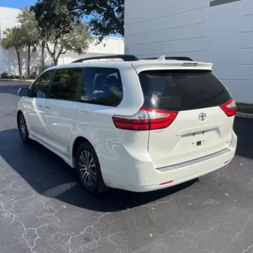 Another view of 2018 Toyota Sienna XLE for sale in Carmel, IN at Carmel Auto Gallery