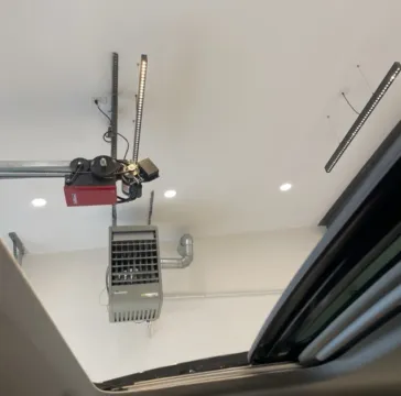 More photos of 2020 Nissan Sentra SR at Carmel Auto Gallery, IN