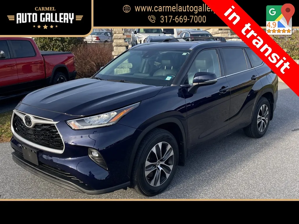 Blue 2020 Toyota Highlander XLE for sale in Carmel, IN