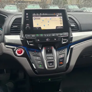 More photos of 2018 Honda Odyssey Elite at Carmel Auto Gallery, IN